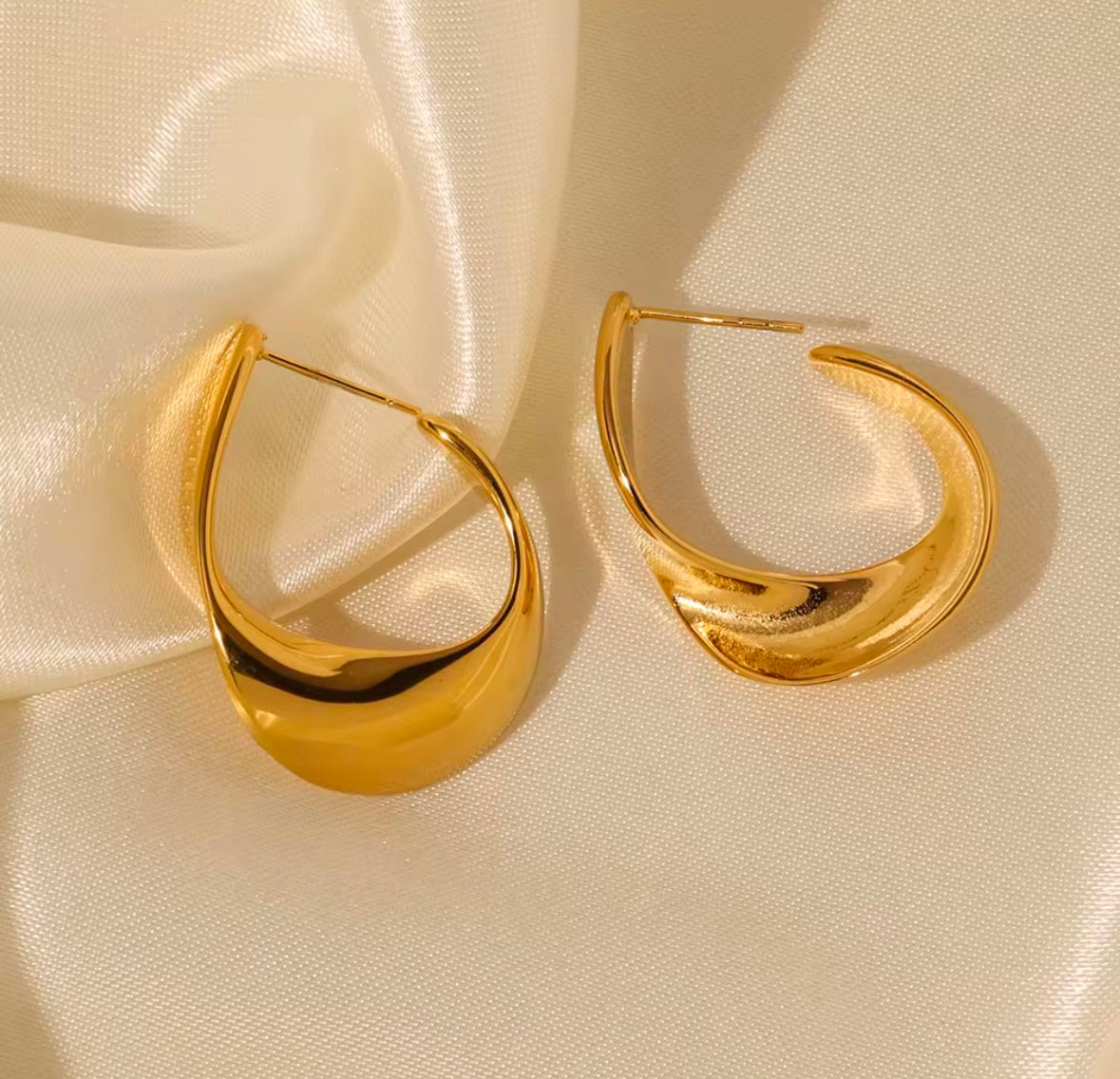 The Wave Earrings