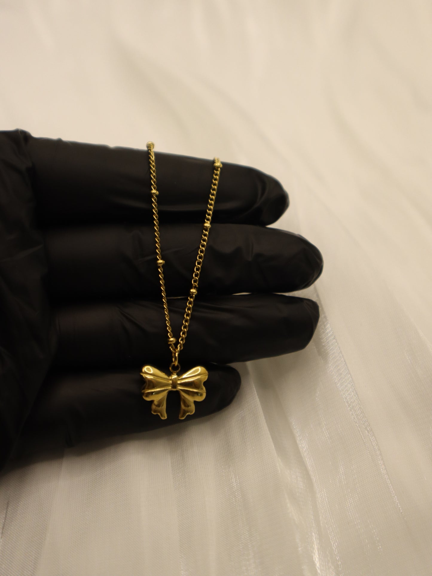 The Aria Bow Necklace