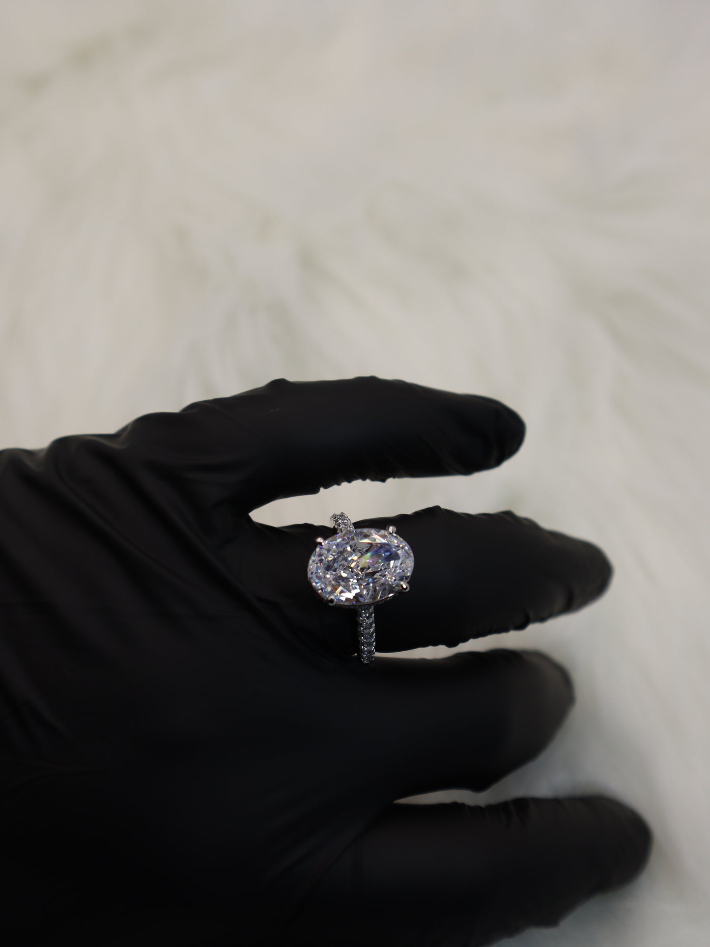 The Elara Oval Ring