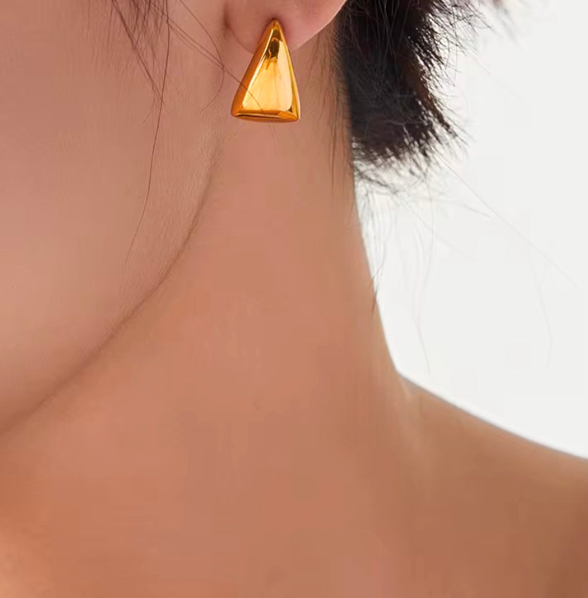 The Solara Peak Earring
