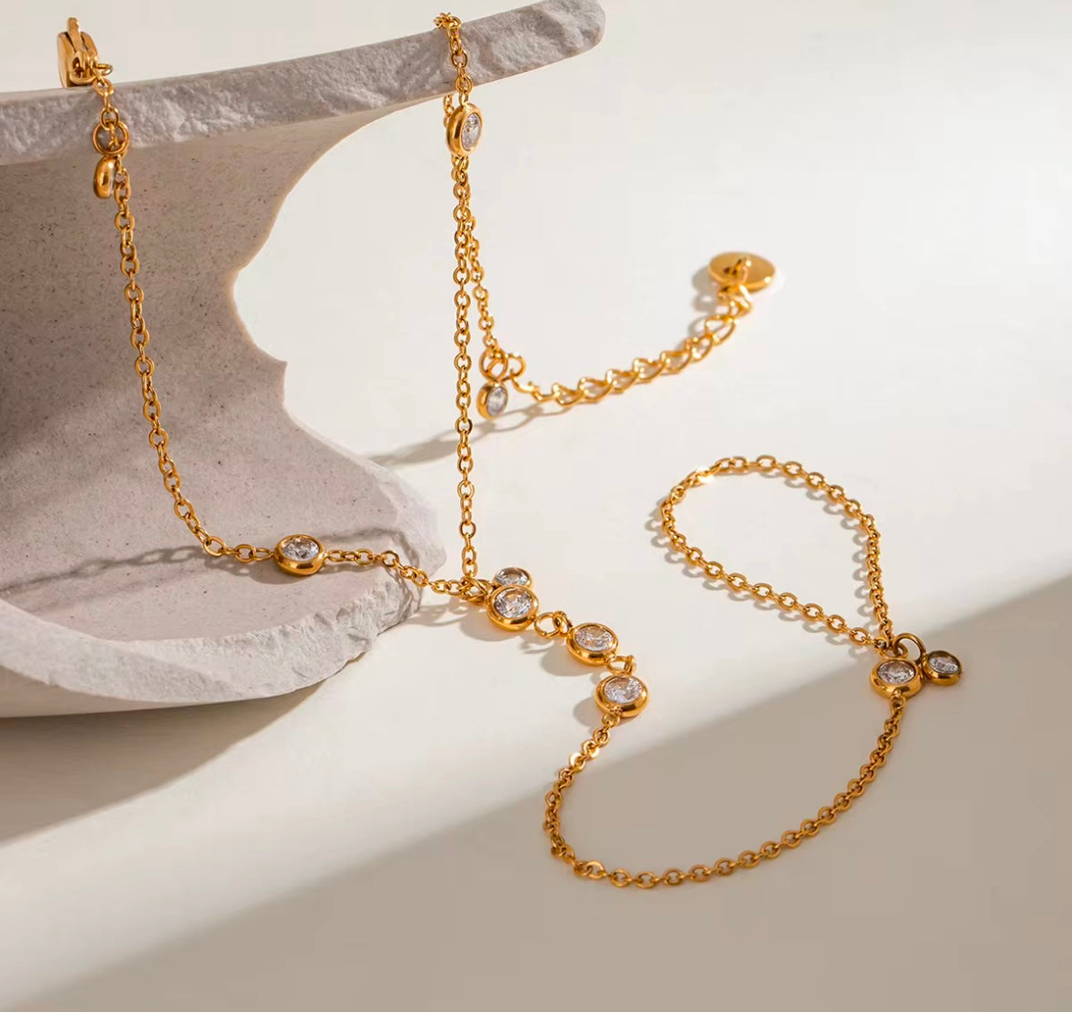 The moonlit Charm Hand Chain