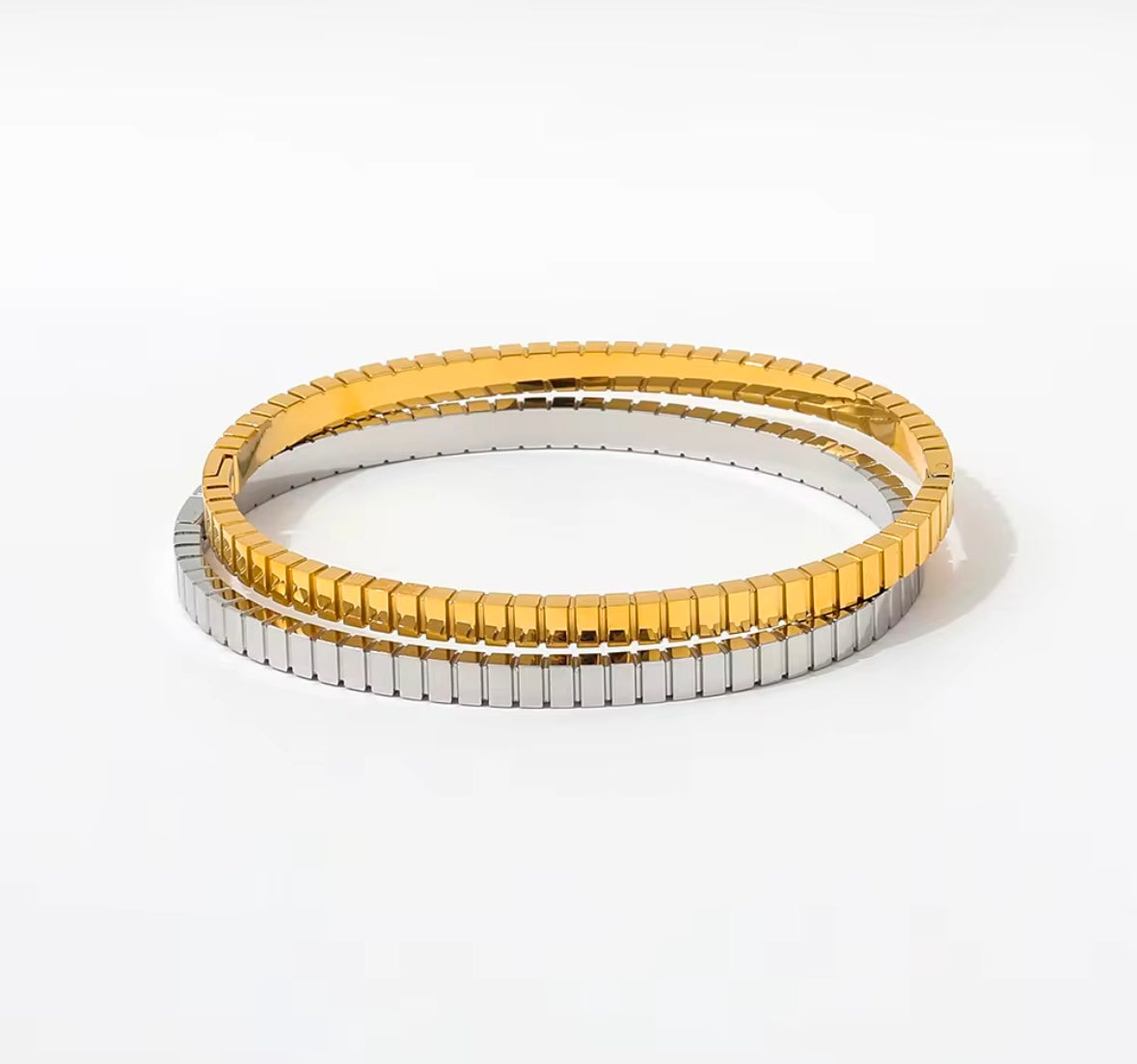 The Lumetra Bangle
