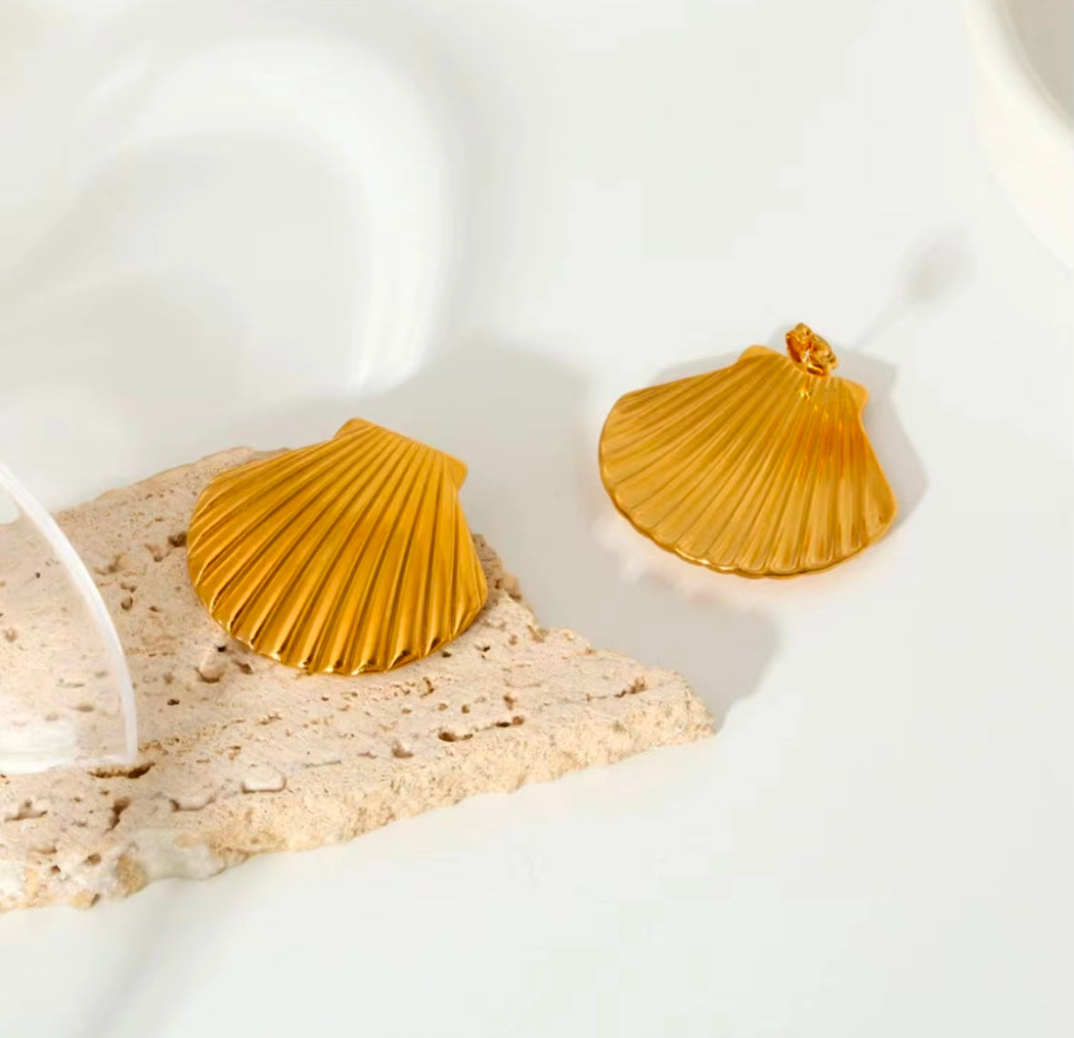 The Tides Shell Earrings
