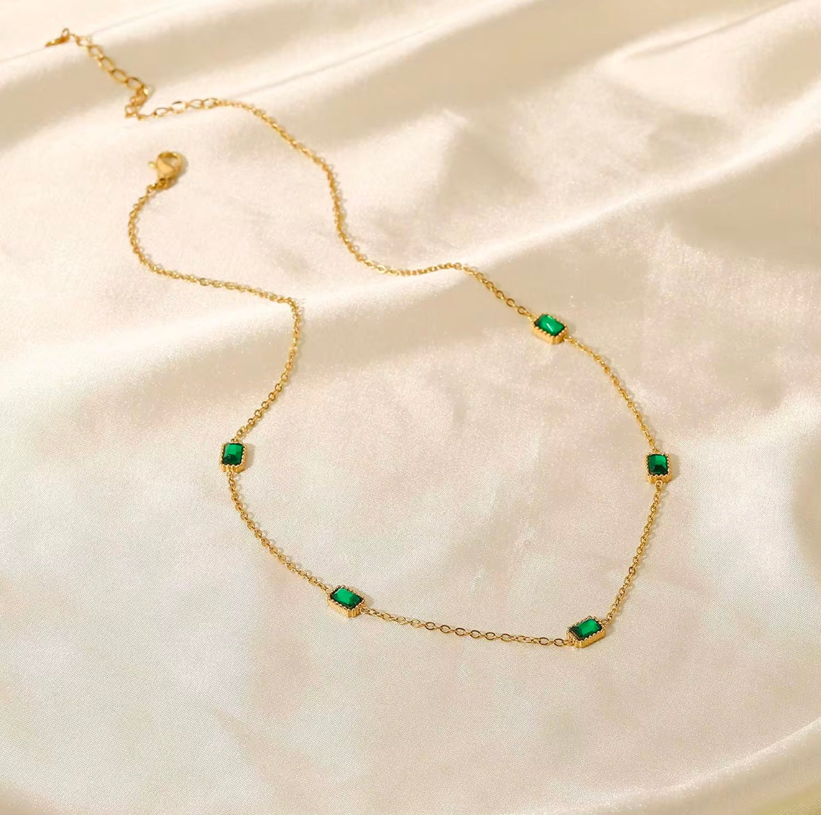 The Emerald Horizon Necklace