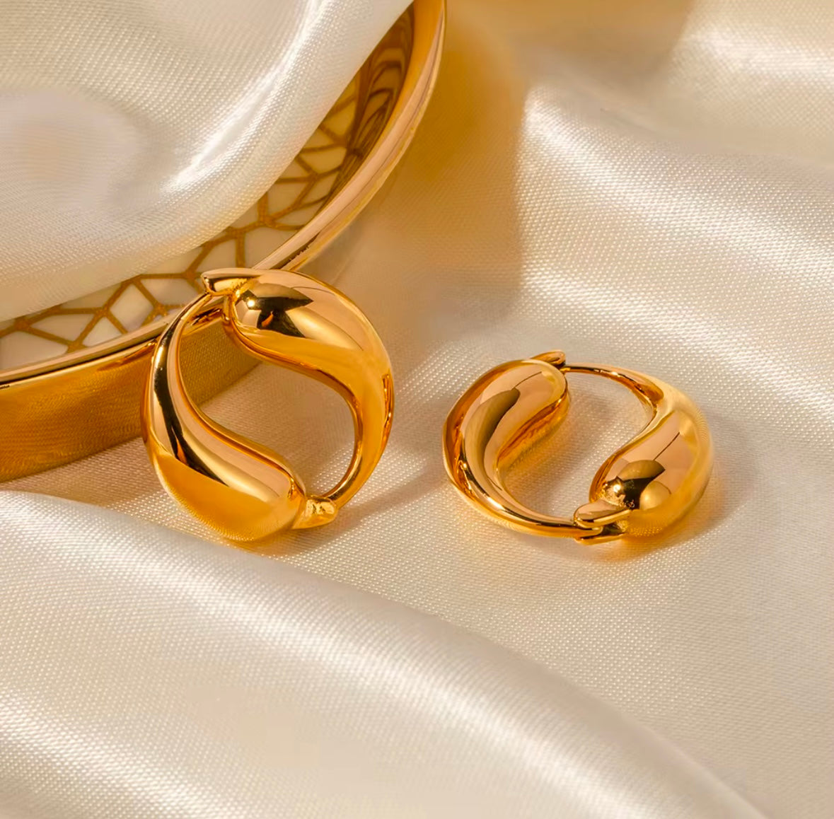 The Serra Earrings