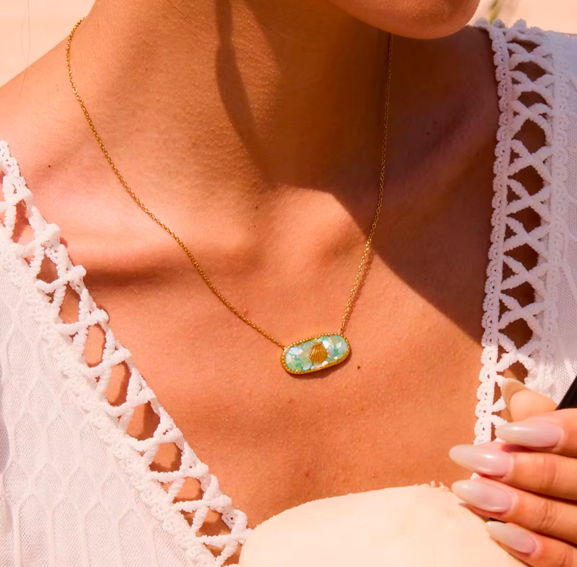 The Seashore Glow Necklace