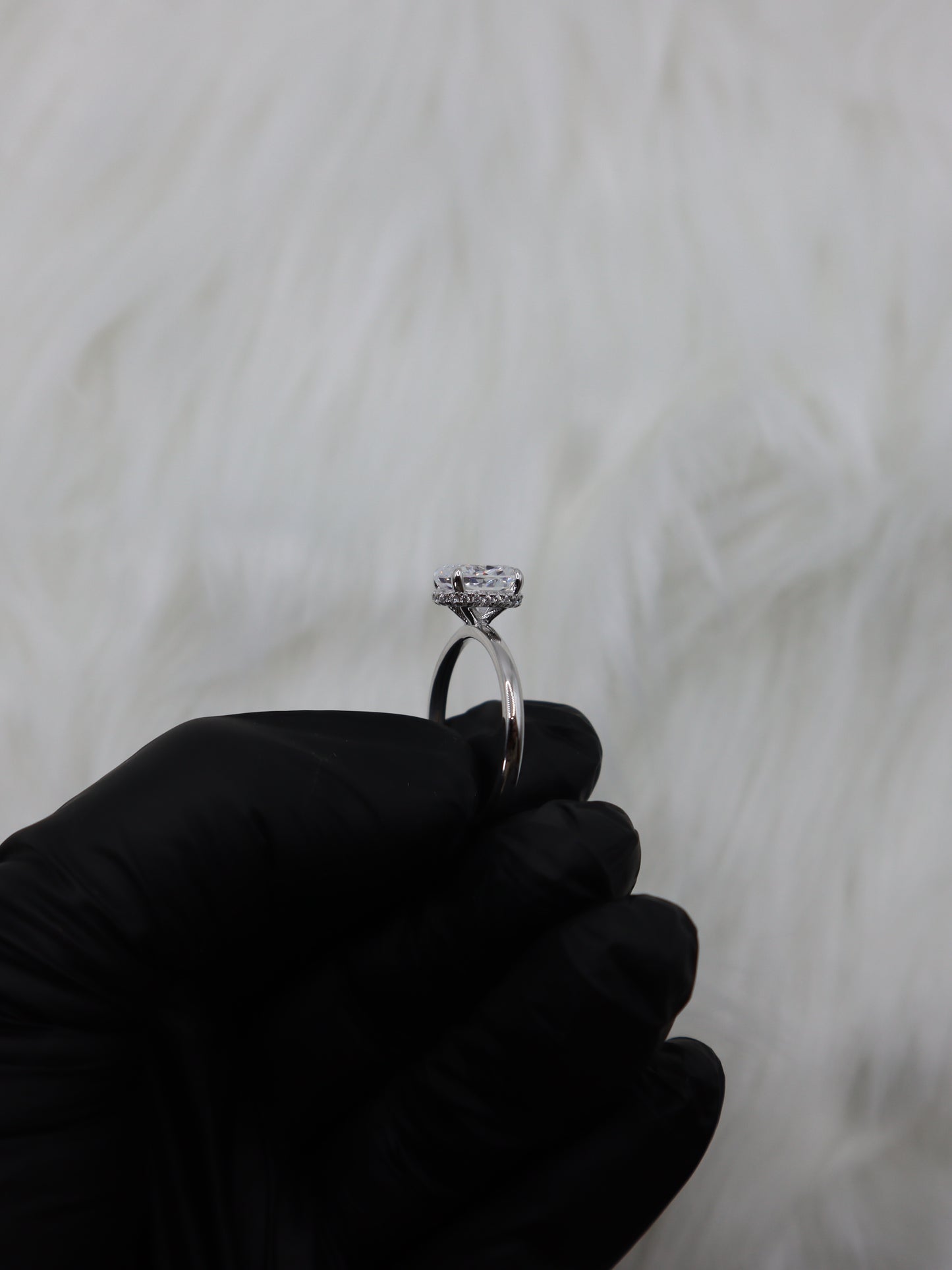 The Clara Oval Ring