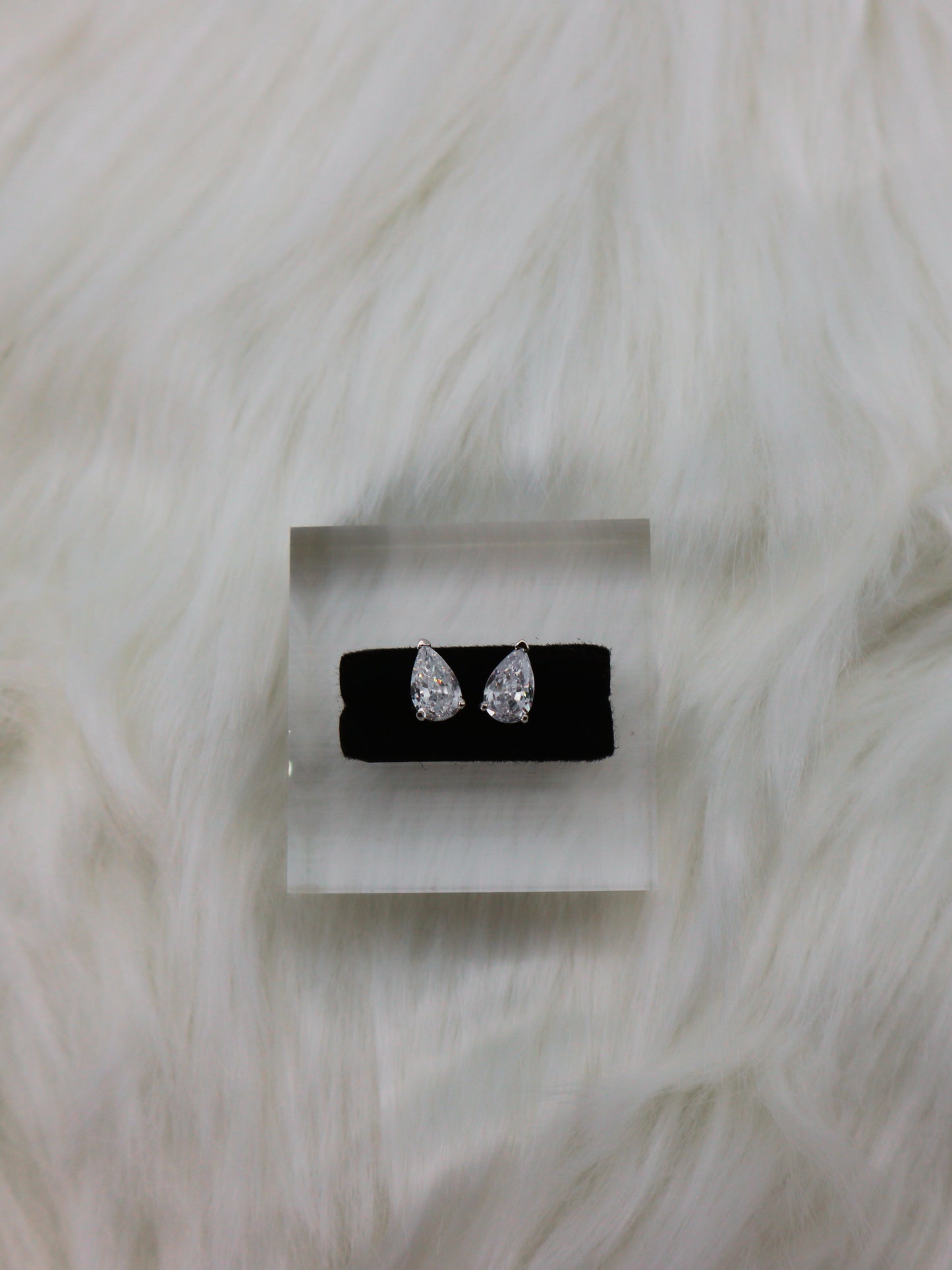 The Dewdrop Spark Studs