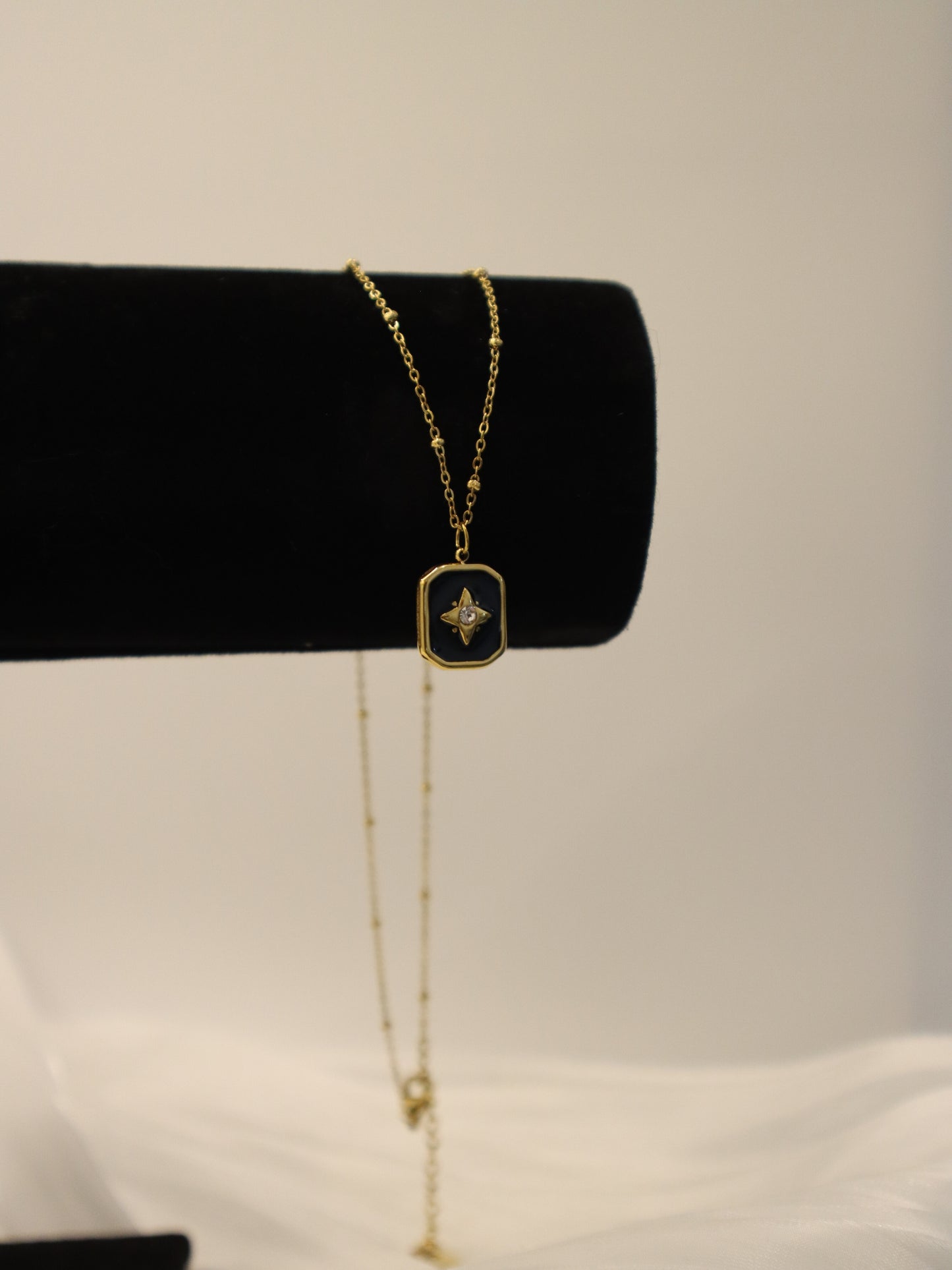 The North Noir Necklace
