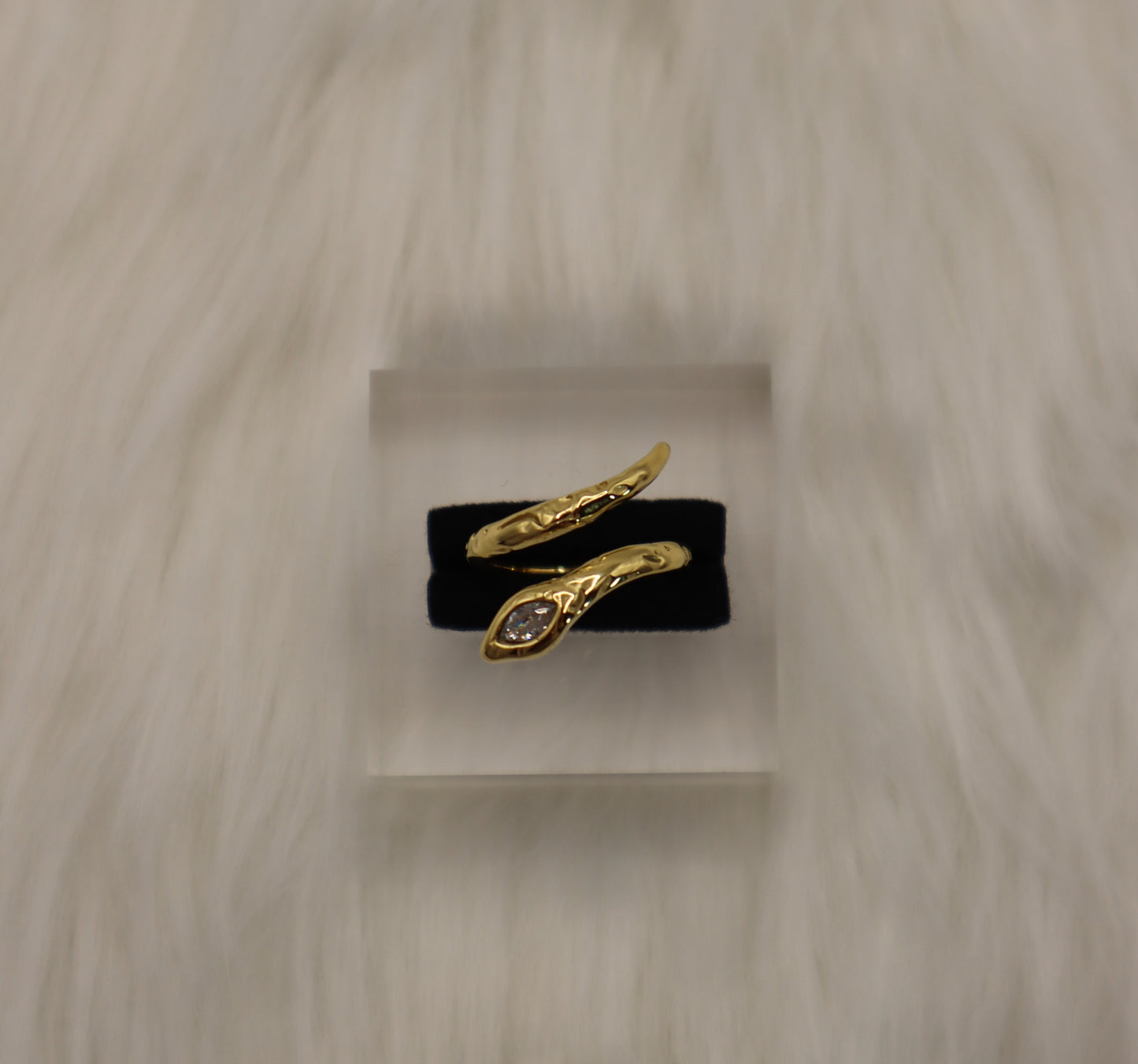 The Serpentine Glow Ring