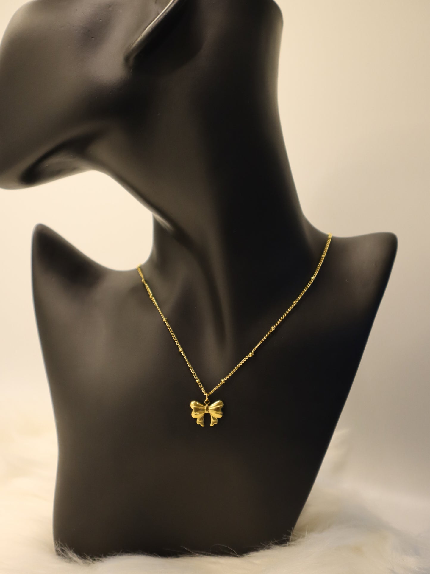 The Aria Bow Necklace